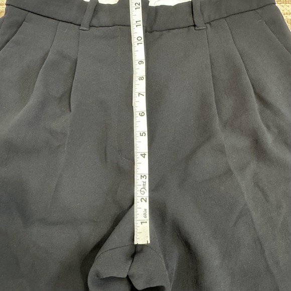 Aritzia Wilfred The Effortless Pant Women's Size 10 Black Pleated High Rise - Picture 12 of 16